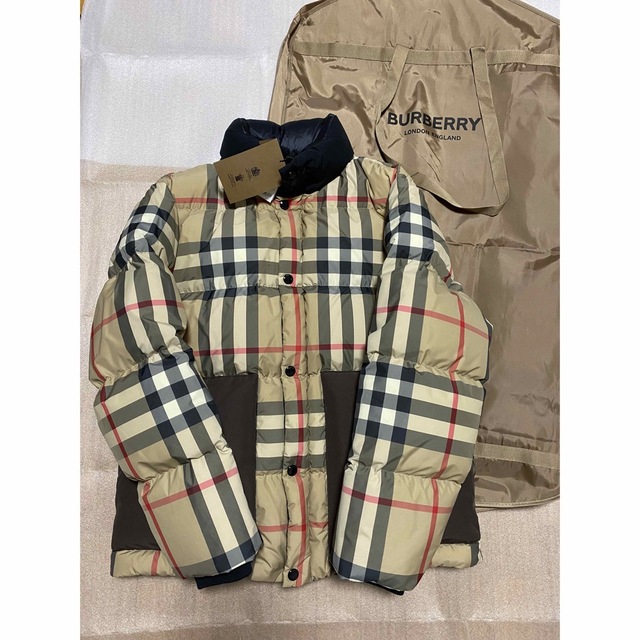 新作グッ BURBERRY チェックダウンジャケット 【新品未使用品