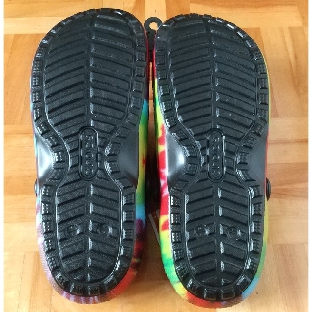 crocs(クロックス)のボア付き クロックス　classic lined the dye clog メンズの靴/シューズ(サンダル)の商品写真