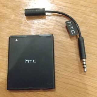 ハリウッドトレーディングカンパニー(HTC)の週末限定セール！ htc 充電バッテリー&イヤホンジャック(バッテリー/充電器)