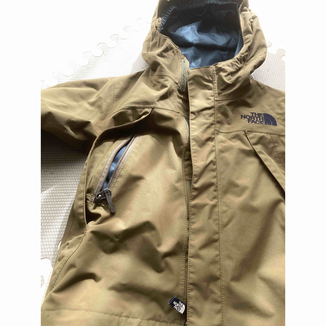 THE NORTH FACE(ザノースフェイス)のノースフェイス　キッズ　90 スクープジャケット　マウンテンパーカー キッズ/ベビー/マタニティのキッズ服男の子用(90cm~)(ジャケット/上着)の商品写真