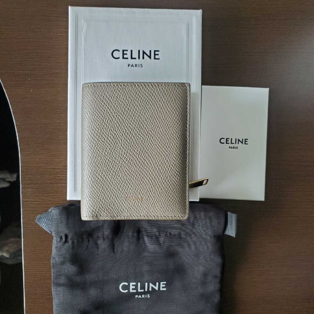 CELINE 二つ折り 財布 選ぶなら www.gold-and-wood.com