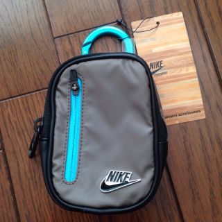 ナイキ(NIKE)の新品！ナイキポーチ(ポーチ)