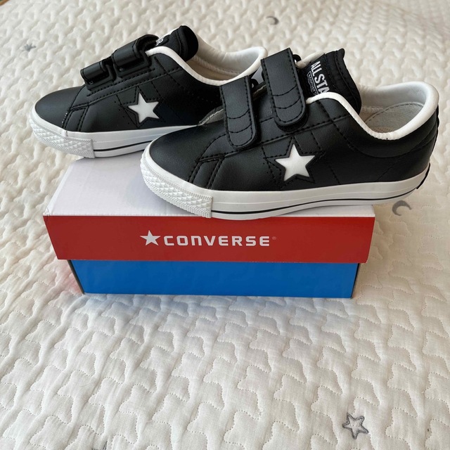 CONVERSE(コンバース)の【新品未使用】コンバース　スニーカー　17cm キッズ/ベビー/マタニティのキッズ靴/シューズ(15cm~)(スニーカー)の商品写真