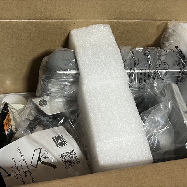 Amazonベーシック デスクマウント シングル モニターアーム アルミ