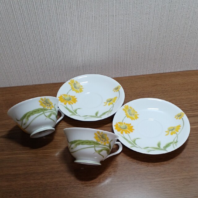 Noritake(ノリタケ)のるびあん様専用です！Noritake カップ&ソーサー 2客セット インテリア/住まい/日用品のキッチン/食器(グラス/カップ)の商品写真