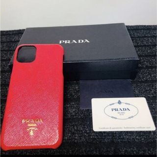 iPhone12miniカラーブラック 表参道正規店で購入PRADAケース付き