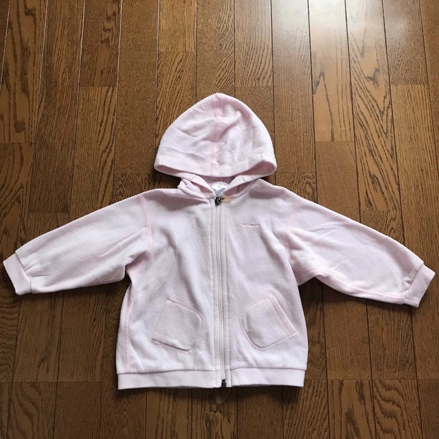 patagonia(パタゴニア)のパタゴニア　ベビーパーカー　ピンクフリース　24M　80.90cm キッズ/ベビー/マタニティのキッズ服女の子用(90cm~)(ジャケット/上着)の商品写真