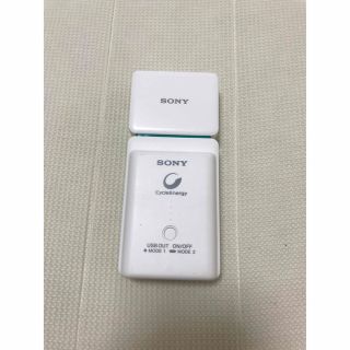 Sony 充電器　USB 二口 容量　2100mAh(バッテリー/充電器)