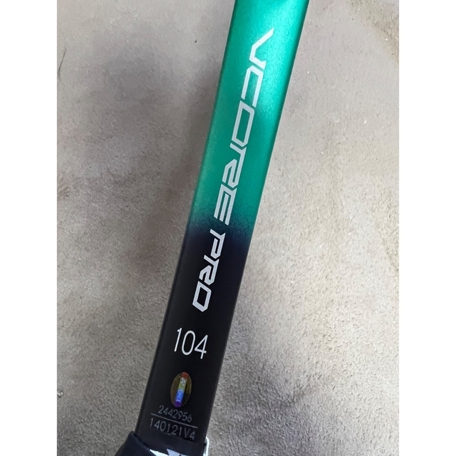 YONEX(ヨネックス)のヨネックスVCOREPRO104 スポーツ/アウトドアのテニス(ラケット)の商品写真