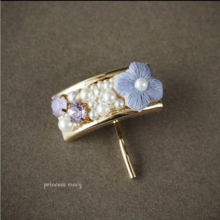 タイムセール❤️残1点》紫陽花♡﻿刺繍スワロフスキーポニーフック(ヘアアクセサリー)