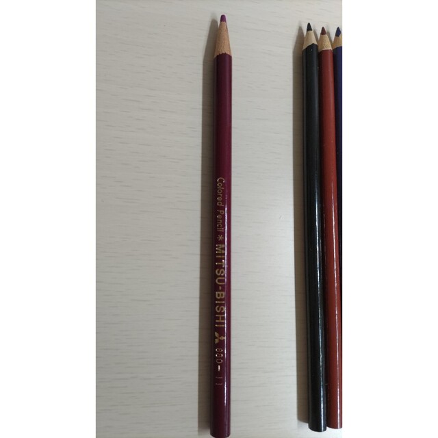 色鉛筆12色セット＋三菱色鉛筆あかむらさき エンタメ/ホビーのアート用品(色鉛筆)の商品写真