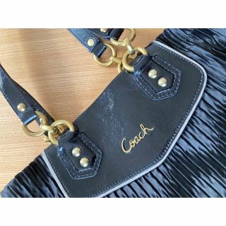 コーチ(COACH)のCOACH［シャーリングバッグ］(ハンドバッグ)