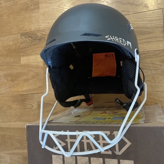 アルペンスキー ヘルメット チンガード付き 白色