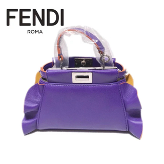 フェンディ(FENDI)の新品 FENDI フェンディ マイクロピーカーブー ショルダーバッグ ポシェット(ハンドバッグ)