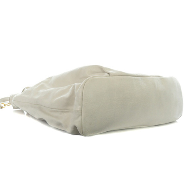 miumiu(ミュウミュウ)のミュウミュウ ショルダーバッグ ハンドバッグ 2way 白 レディースのバッグ(ショルダーバッグ)の商品写真