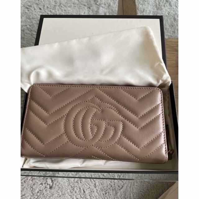 Gucci(グッチ)のm♡様専用ページGUCCI 財布 レザー ピンクベージュ グッチ レディースのファッション小物(財布)の商品写真