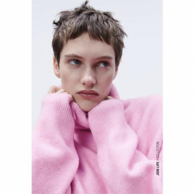 ZARA(ザラ)のZARA ザラ　ハイネック　オーバーサイズニットセーター　ピンク レディースのトップス(ニット/セーター)の商品写真