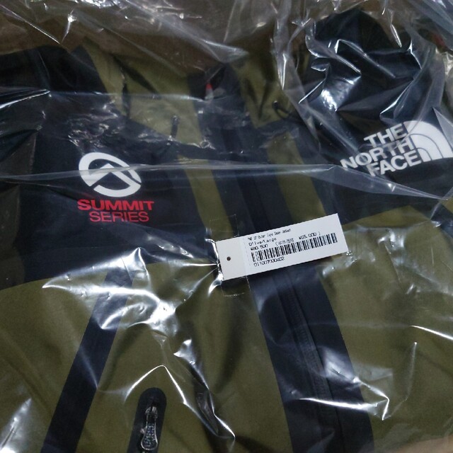 Supreme(シュプリーム)のsupreme thenorthface tape seam shell jkt メンズのジャケット/アウター(マウンテンパーカー)の商品写真