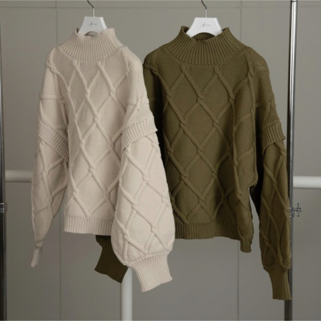 lawgy(ラウジー)のAmiur mock neck bulky knit レディースのトップス(ニット/セーター)の商品写真