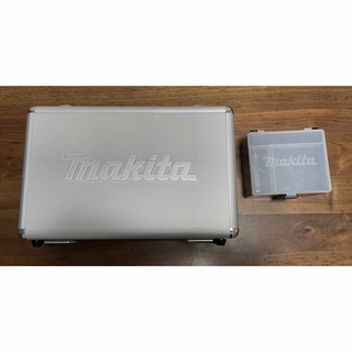 マキタ(Makita)のマキタ　インパクトドライバーのハードケースと小物入れ(工具)