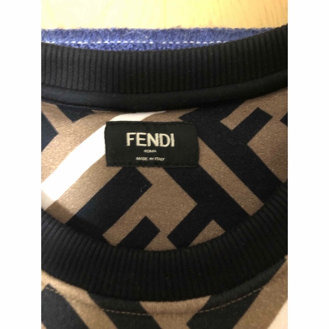 FENDI セーター