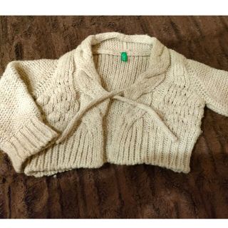 ベネトン(BENETTON)の女の服　ニットアウター　95㌢　ベネトン　キッズ(ジャケット/上着)