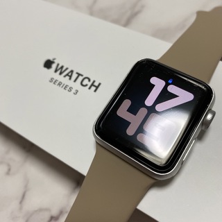 アップルウォッチ(Apple Watch)のApple watch series3 38mm GPS ★付属品新品★(腕時計(デジタル))
