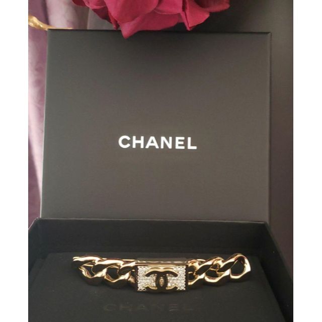 超人気高品質 CHANEL - CHANELヘアアクセサリー(GOLD) ヘアピン 超人気高品質 CHANEL - CHANELヘアアクセサリー(GOLD) ヘアピン