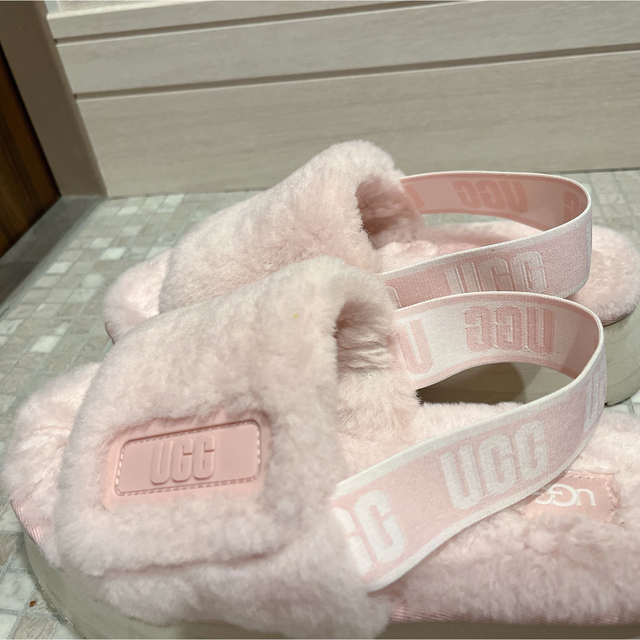 Ugg ファーサンダル　ピンク