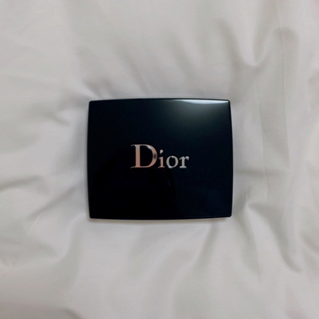 Christian Dior(クリスチャンディオール)のDIOR ディオールスキン ルージュ ブラッシュ〈チーク カラー〉060 コスメ/美容のベースメイク/化粧品(チーク)の商品写真