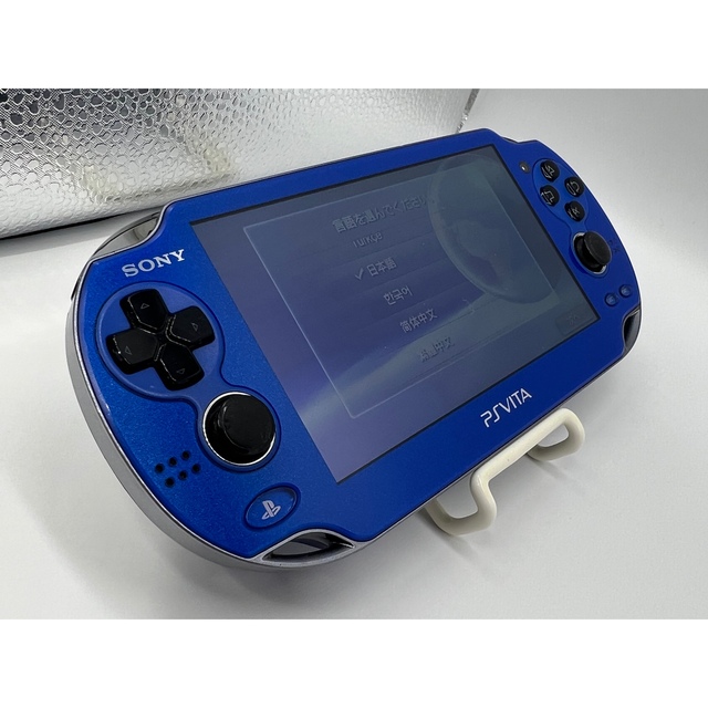 PlayStation Vita(プレイステーションヴィータ)の【液晶美品】PlayStation Vita ブルー PCH-1000 本体 エンタメ/ホビーのゲームソフト/ゲーム機本体(携帯用ゲーム機本体)の商品写真