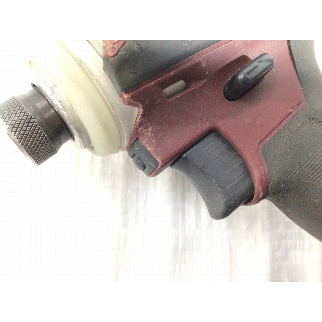 ☆品☆makita マキタ 18V充電式インパクトドライバー TD172D オーセンティックレッド/赤 本体 充電器(DC18RC)付 64771
