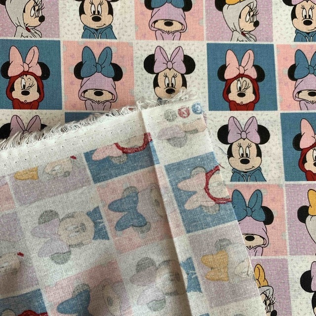 Disney(ディズニー)の【輸入生地】110x45cm スウェット ミニー  ハンドメイドの素材/材料(生地/糸)の商品写真