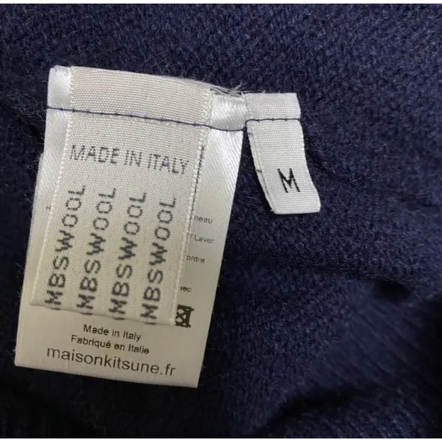 メゾンキツネ　刺繍ロゴ　ワンポイント　Ｖネック　ニット　セーター