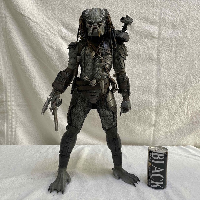 ネカ　NECA  　プレデター　1/4スケール