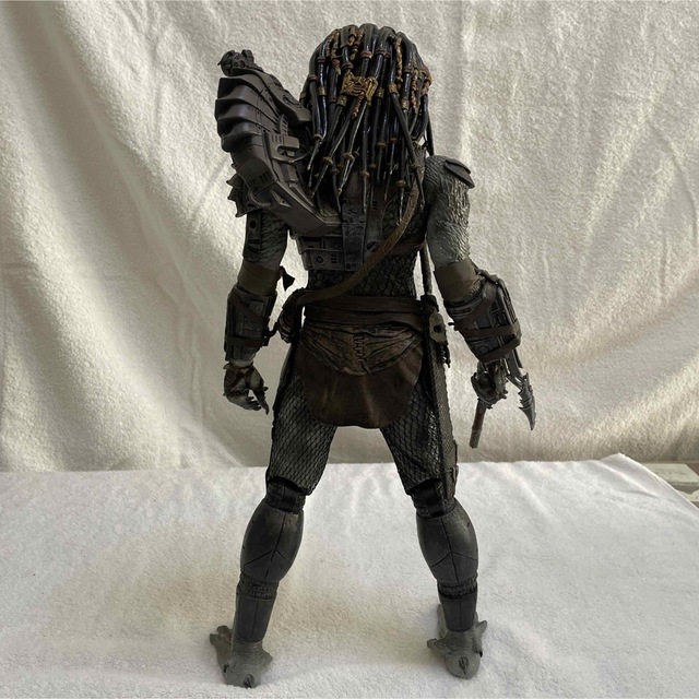 ネカ　NECA  　プレデター　1/4スケール