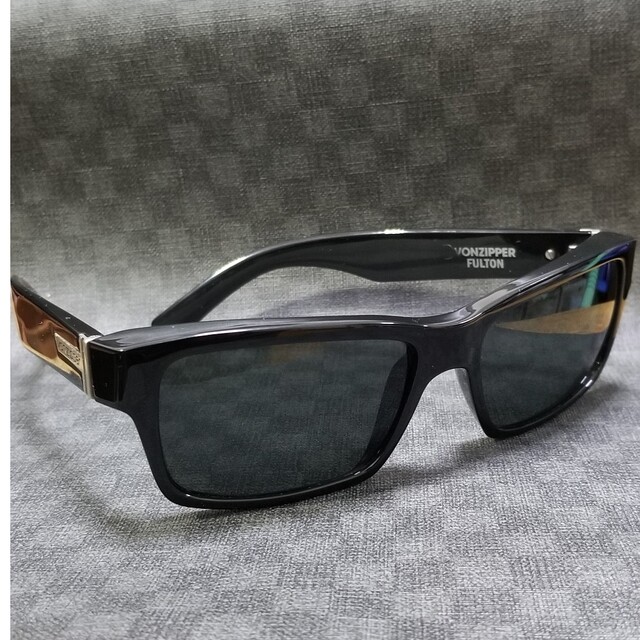 VONZIPPER(ボンジッパー)のvonzipper  FULTON 　サングラスのみ メンズのファッション小物(サングラス/メガネ)の商品写真