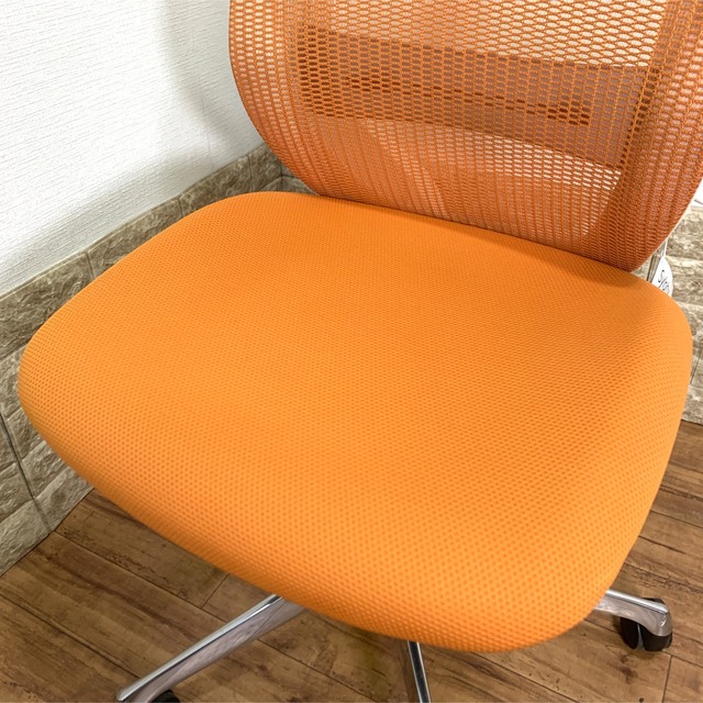 【美品】【お買い得!】オカムラ シルフィー 肘なし ハイバック 背メッシュ ⅱ 1