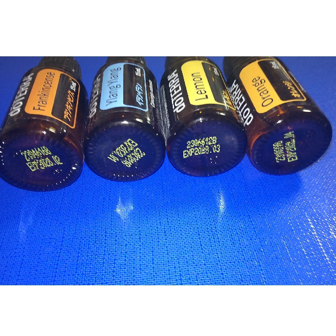 doTERRA(ドテラ)のドテラ　4セット コスメ/美容のリラクゼーション(エッセンシャルオイル（精油）)の商品写真