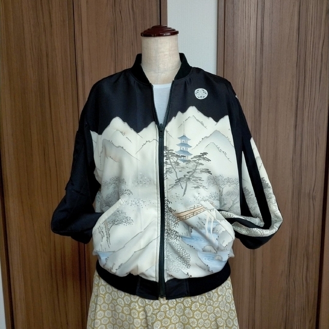 着物リメイク MA-1 ブルゾンの通販 by akko's shop|ラクマ 着物リメイク MA-1 ブルゾンの通販 by akko's shop|ラクマ