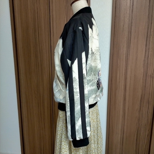 着物リメイク MA-1 ブルゾンの通販 by akko's shop|ラクマ 着物リメイク MA-1 ブルゾンの通販 by akko's shop|ラクマ