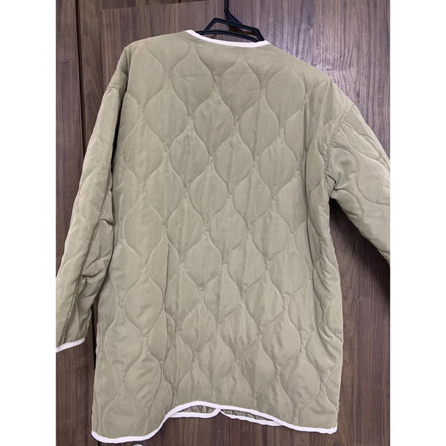 しまむら(シマムラ)のterawear emuキルティングアウター レディースのジャケット/アウター(ノーカラージャケット)の商品写真