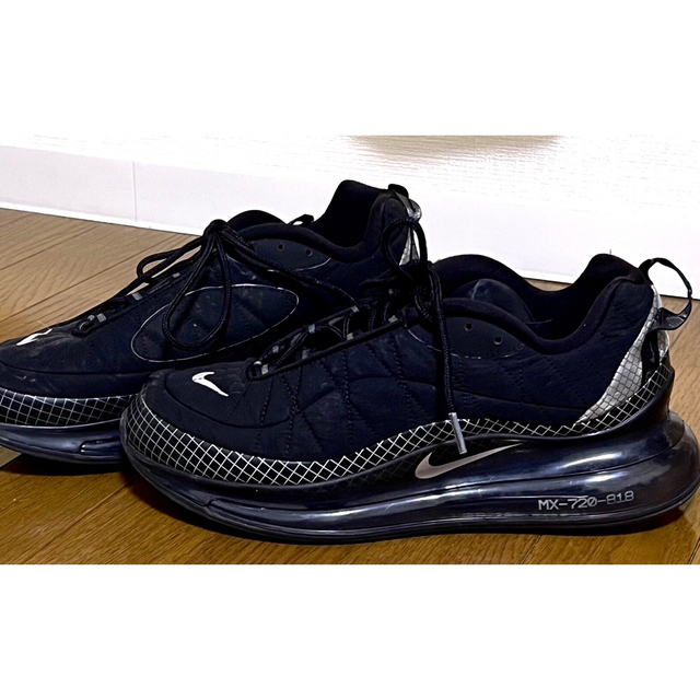 NIKE(ナイキ)のNIKE AIR MAX720-818 メンズの靴/シューズ(スニーカー)の商品写真