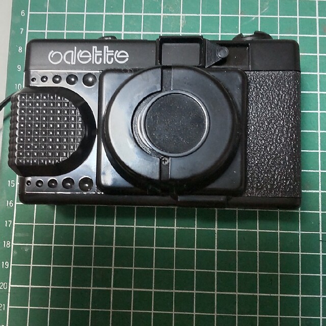 フィルムカメラ odette スマホ/家電/カメラのカメラ(フィルムカメラ)の商品写真