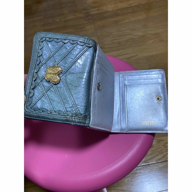 ANNA SUI(アナスイ)のANNA SUI  アナスイ　三つ折り財布　エナメル　ミントグリーン蝶 レディースのファッション小物(財布)の商品写真