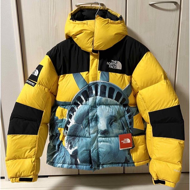 Supreme(シュプリーム)のSupreme The North Face Baltoro Yellow M メンズのジャケット/アウター(ダウンジャケット)の商品写真