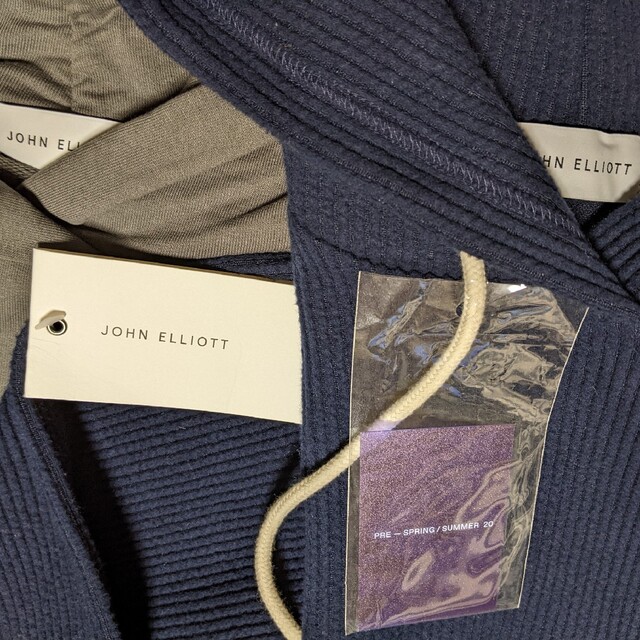 新品 総額7万 JOHN ELLIOTT フーディー ２枚セット アメリカ製 7