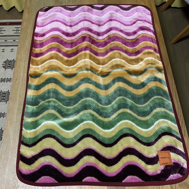 【うらこっこ様専用】MISSONI HOMEのクォーターケット3枚 インテリア/住まい/日用品の寝具(毛布)の商品写真