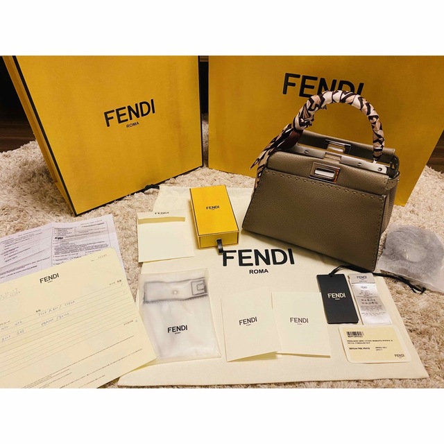 FENDI  セレリアミニ　ピーカブー