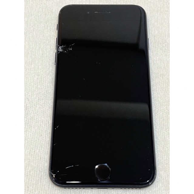 Apple(アップル)のiPhone SE 第2世代 64GB SIMフリー ブラック スマホ/家電/カメラのスマートフォン/携帯電話(スマートフォン本体)の商品写真